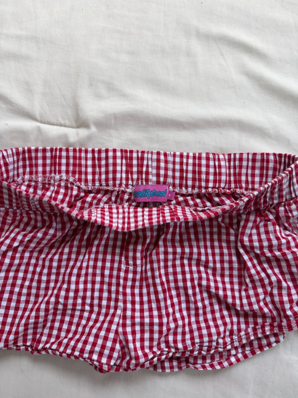 Edikted Shorts - Picture 3 of 4